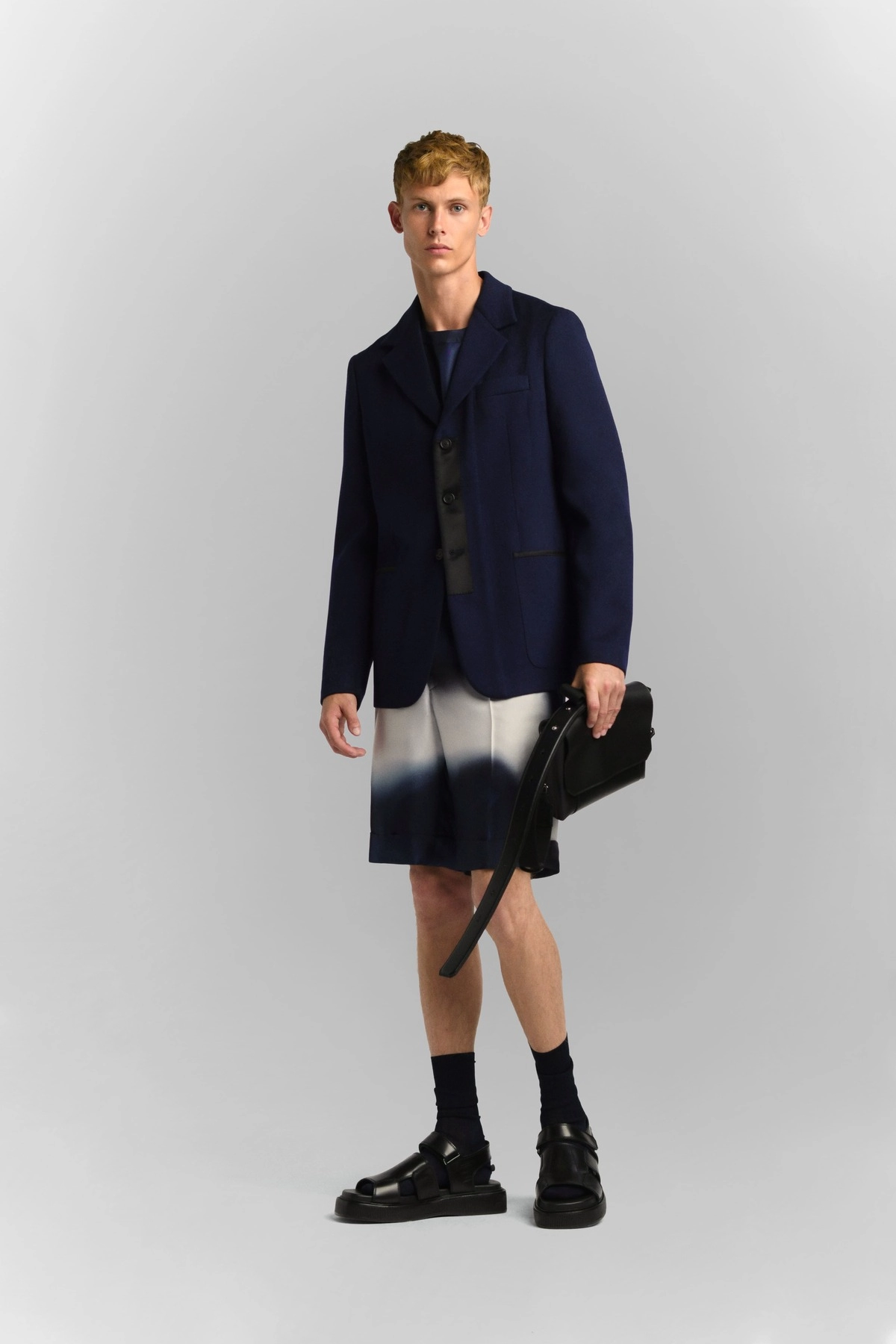 LOOK 19