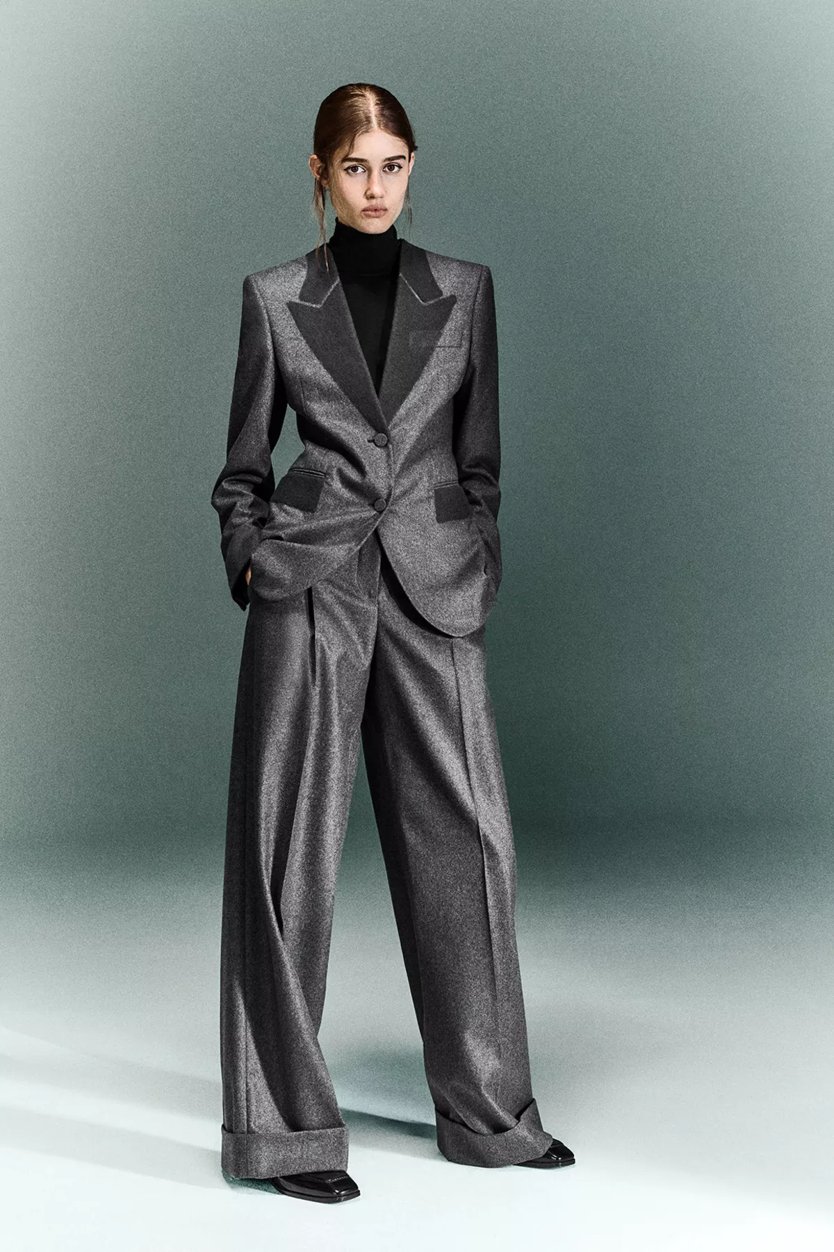 LOOK 18