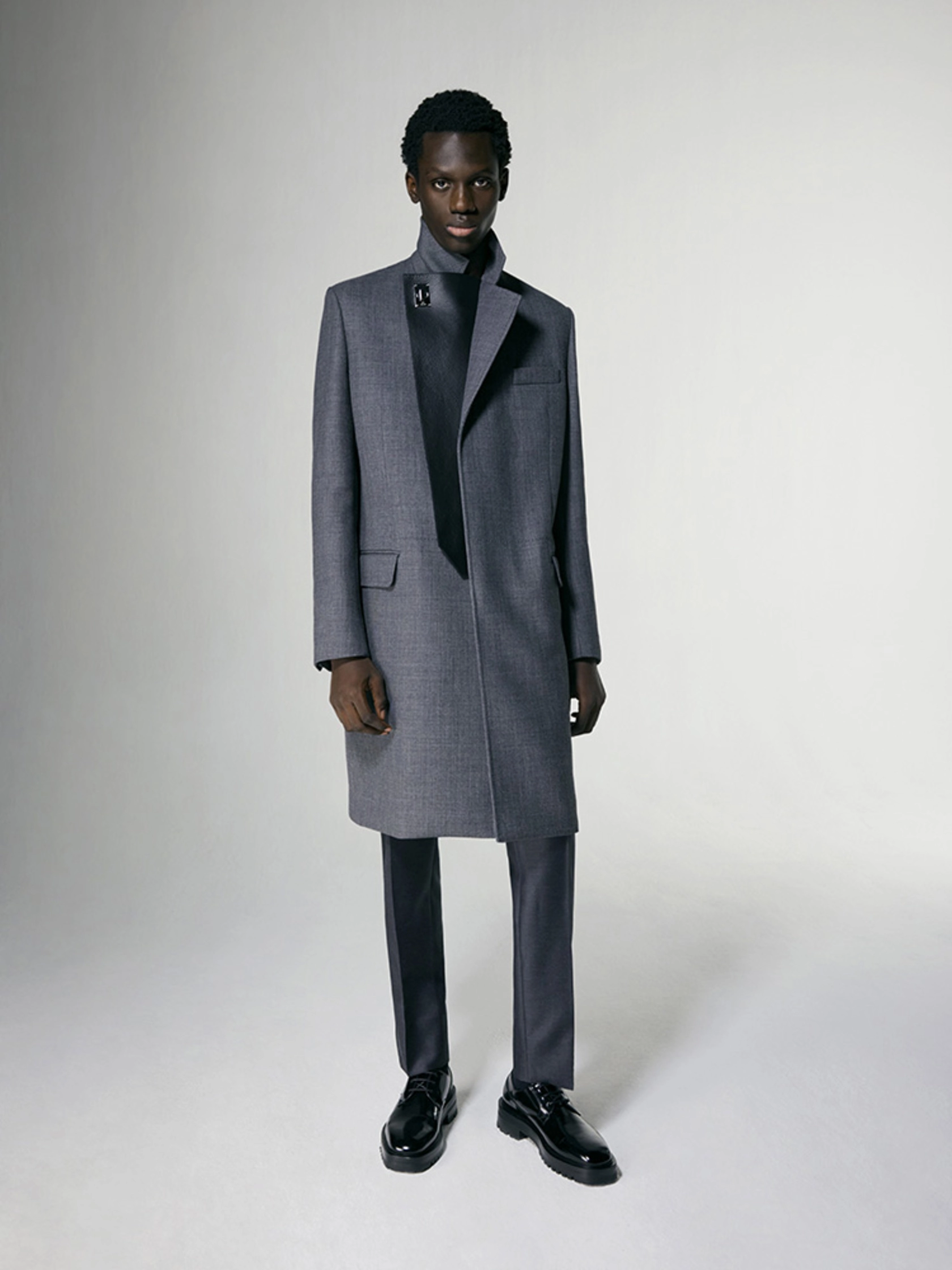 LOOK 17