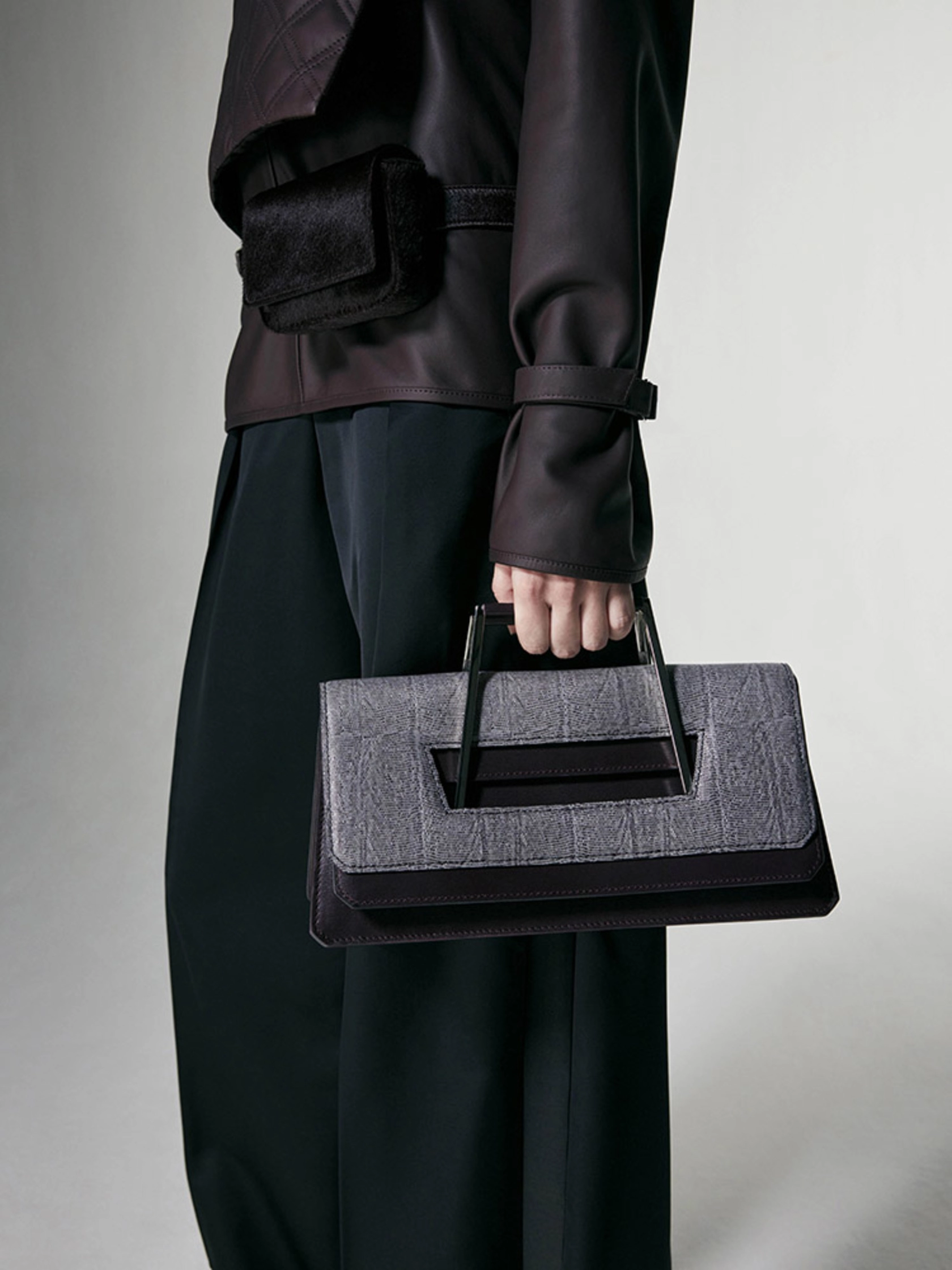 LOOK 19