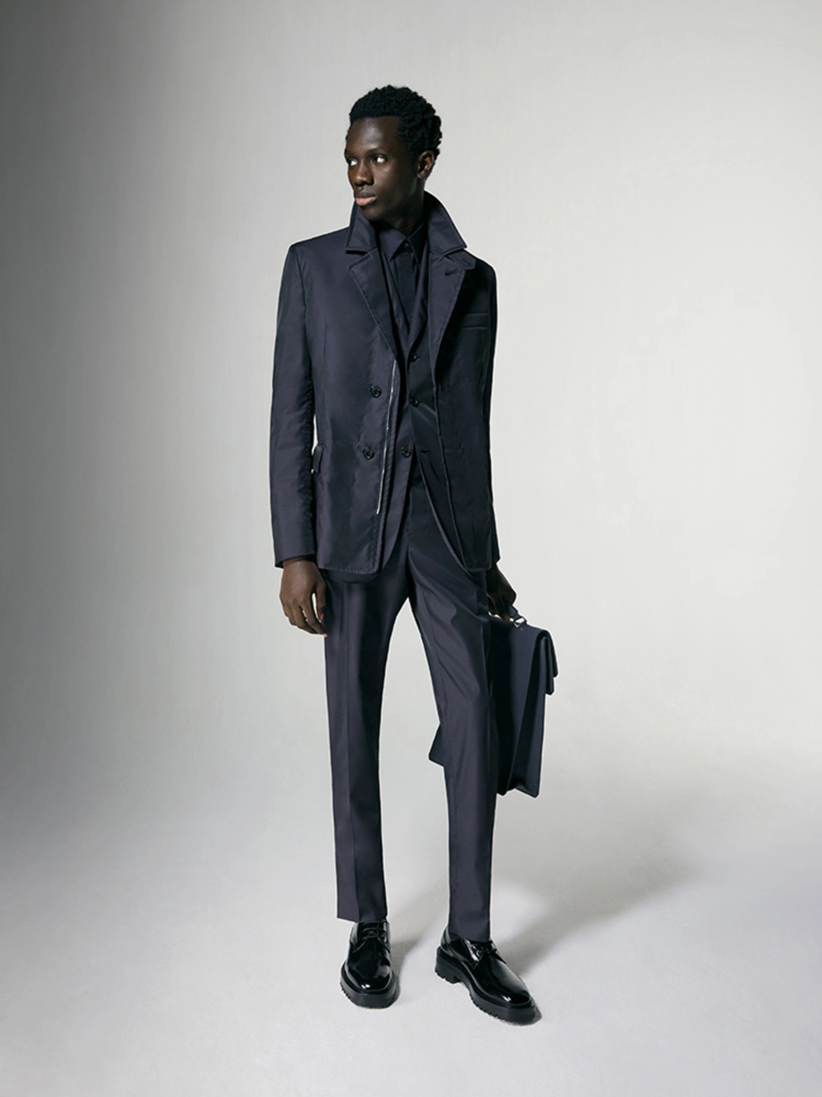 LOOK 44
