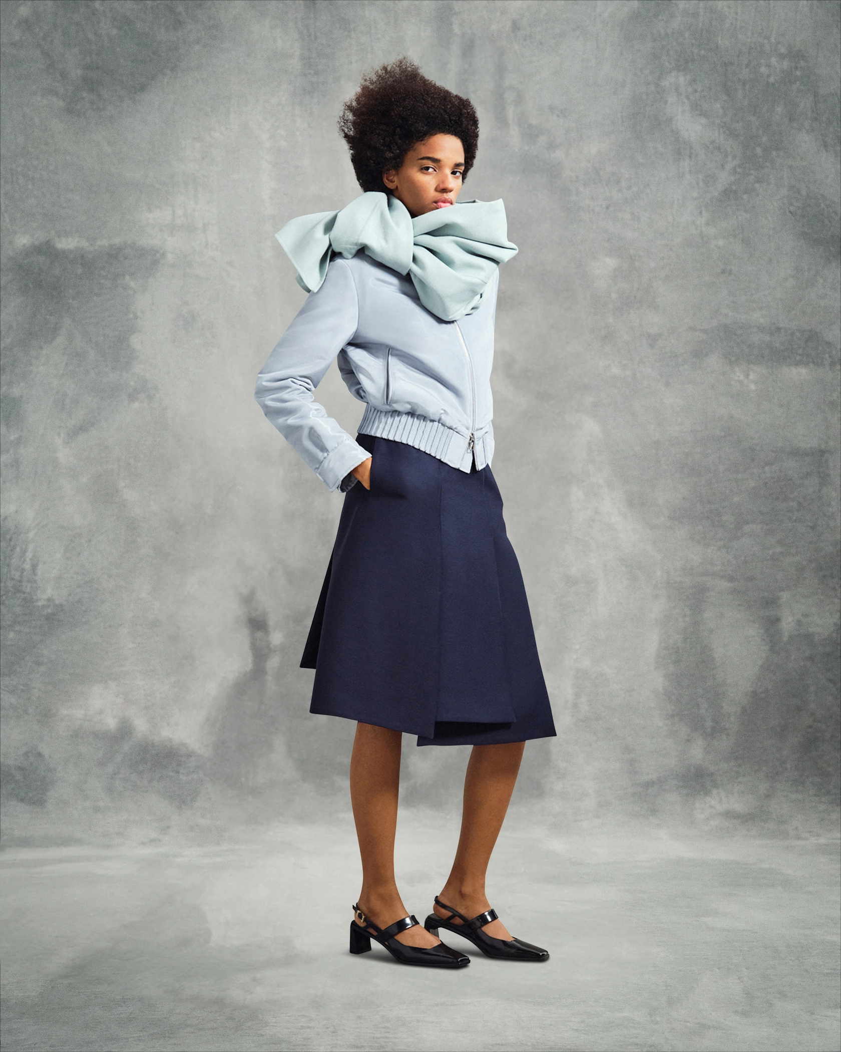 LOOK 12
