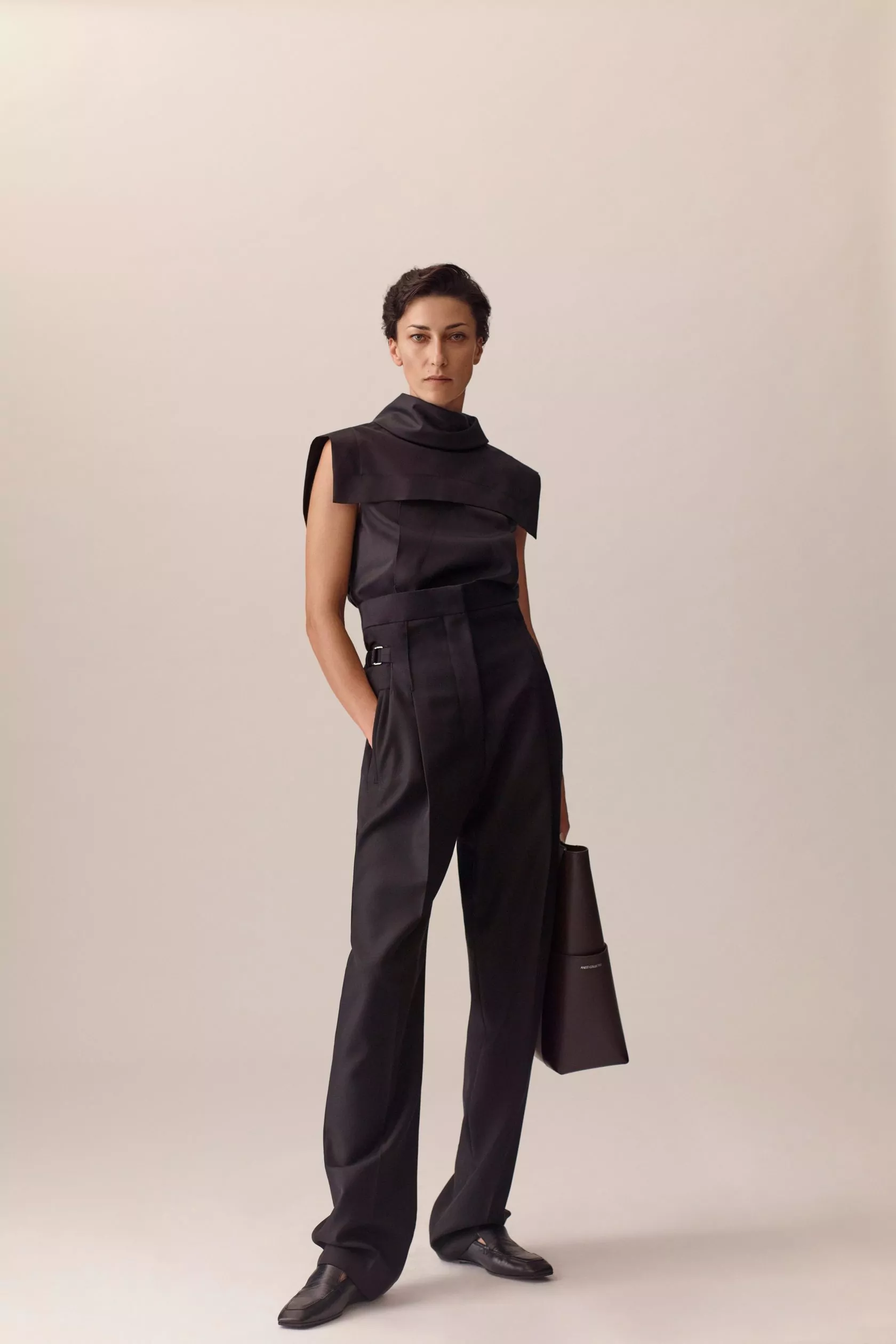 LOOK 18