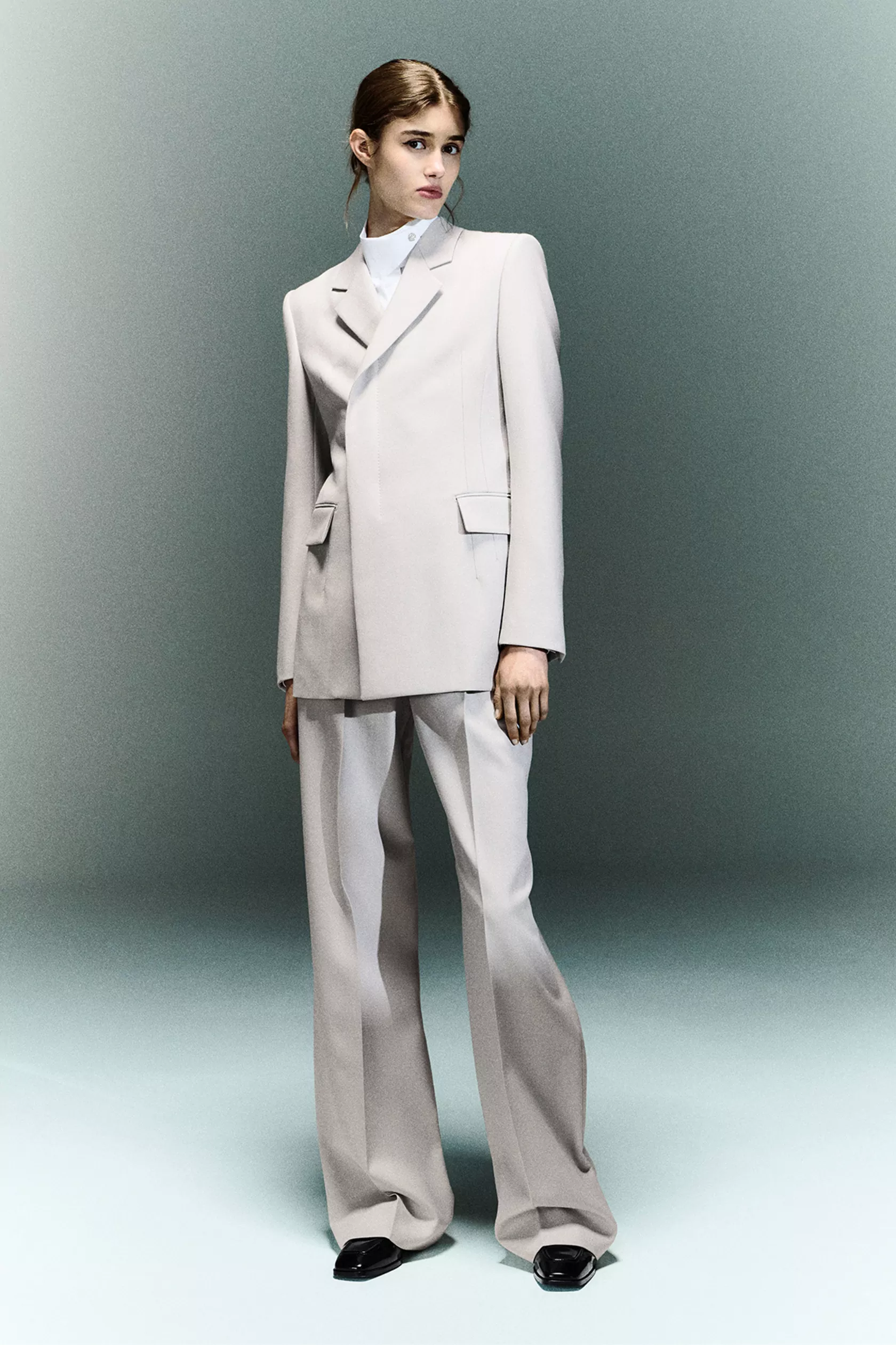 LOOK 3