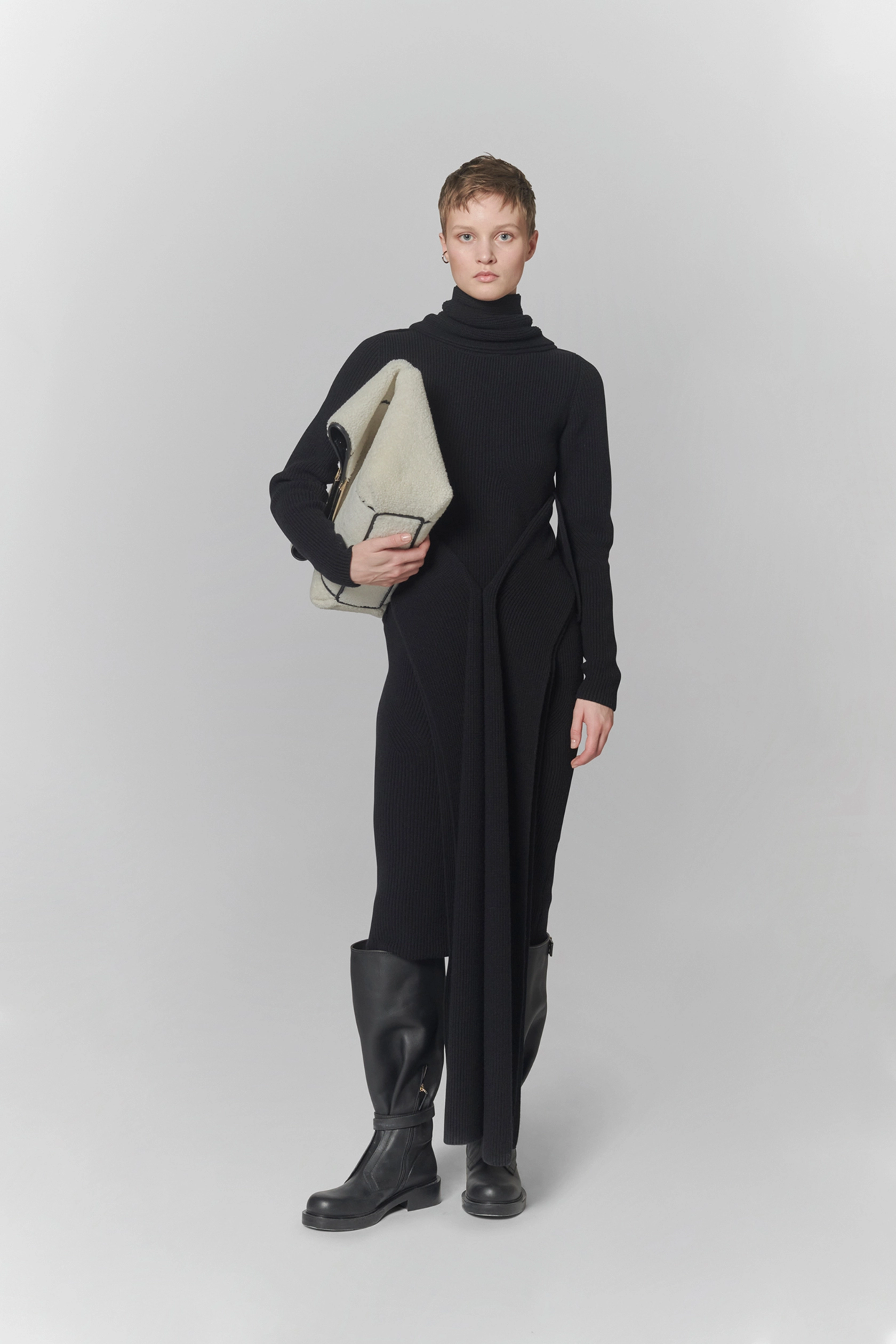 LOOK 4